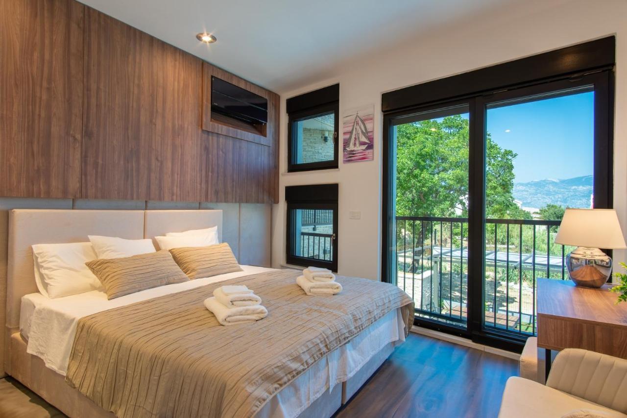 Perla Nera Heated Pool & Sauna Stan Trigraci エクステリア 写真
