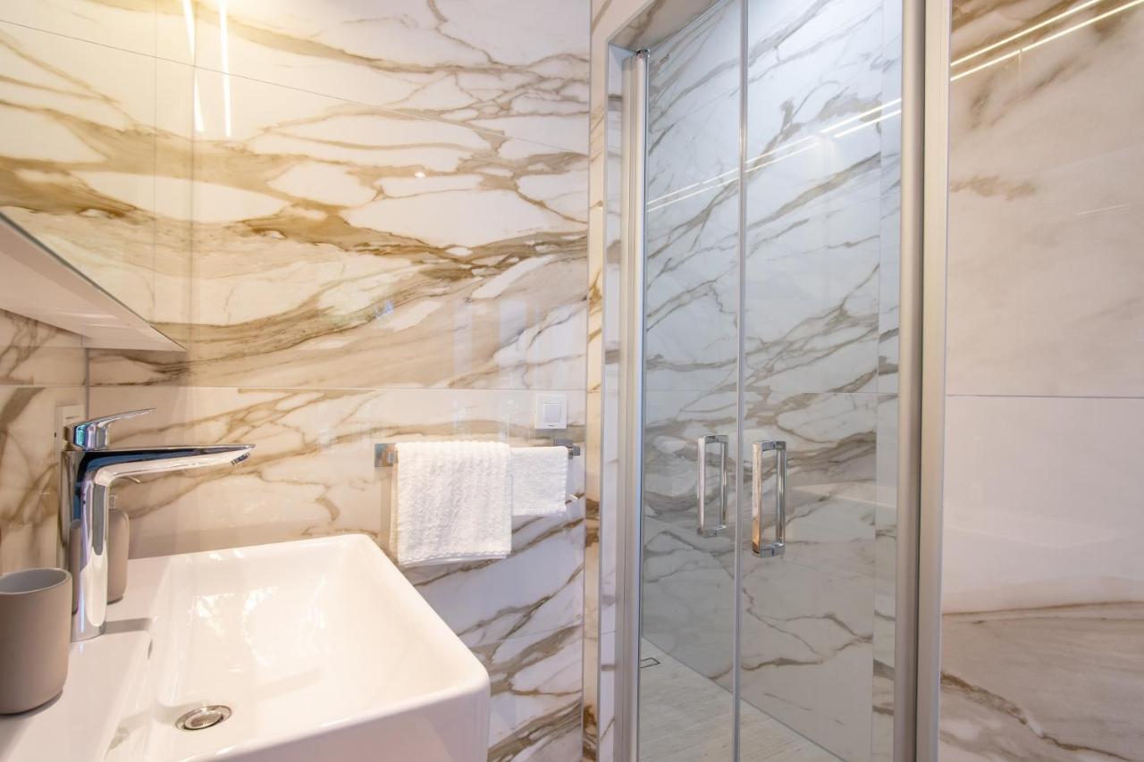 Perla Nera Heated Pool & Sauna Stan Trigraci エクステリア 写真